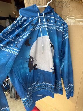 Blue Graphic Hooded Men's Sweater with Moon Print